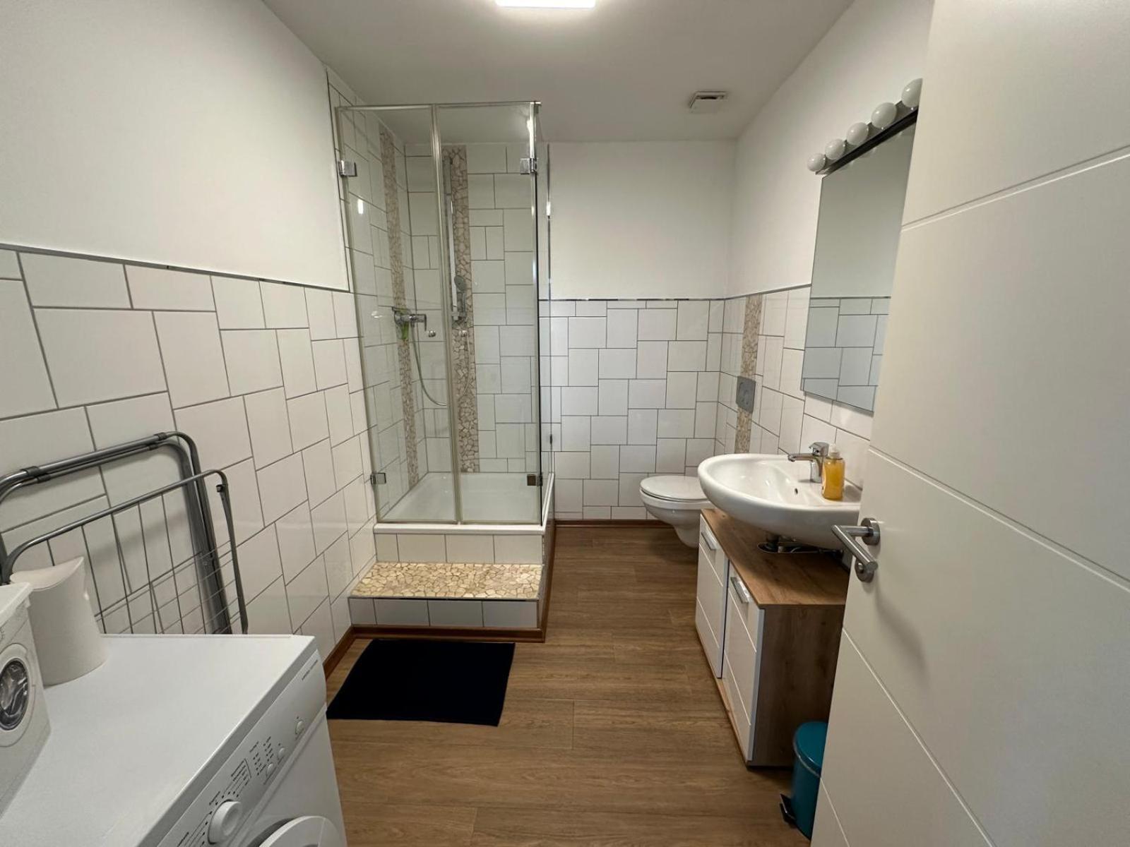 Wohnung In Muelheim-Kaerlich ภายนอก รูปภาพ